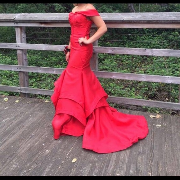 mcdougall prom dresses 2019